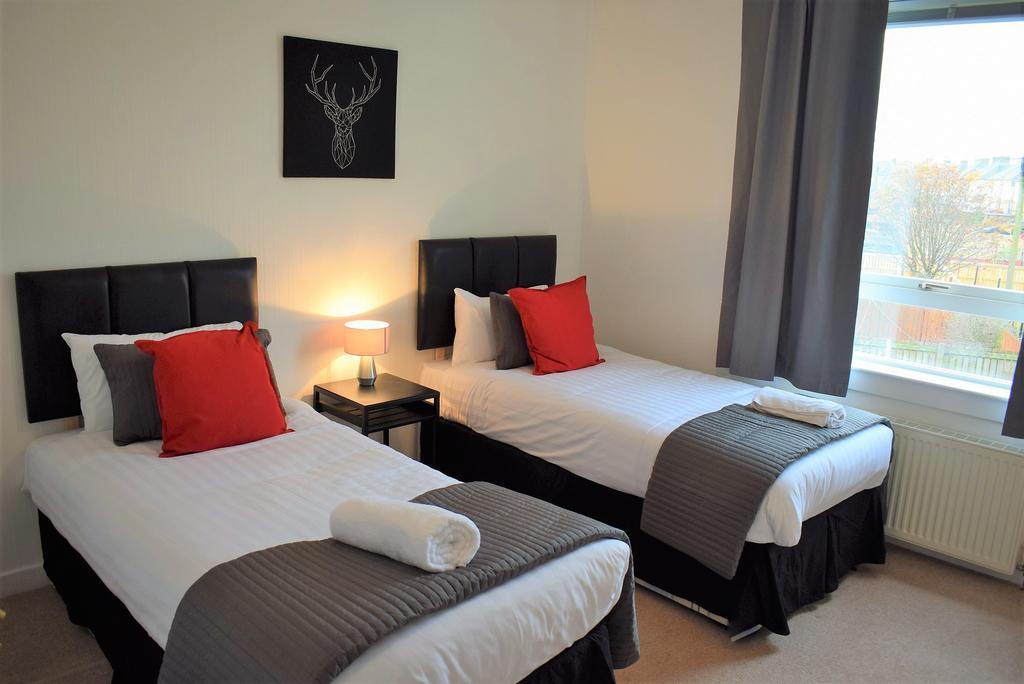 Kelpies Serviced Apartments Macgregor- 2 Bedrooms Grangemouth Dış mekan fotoğraf